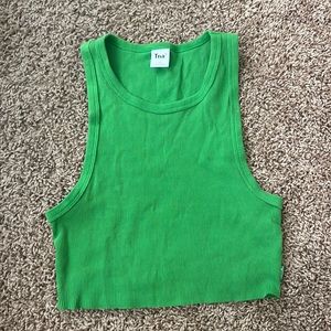 Aritzia TNA crop tank